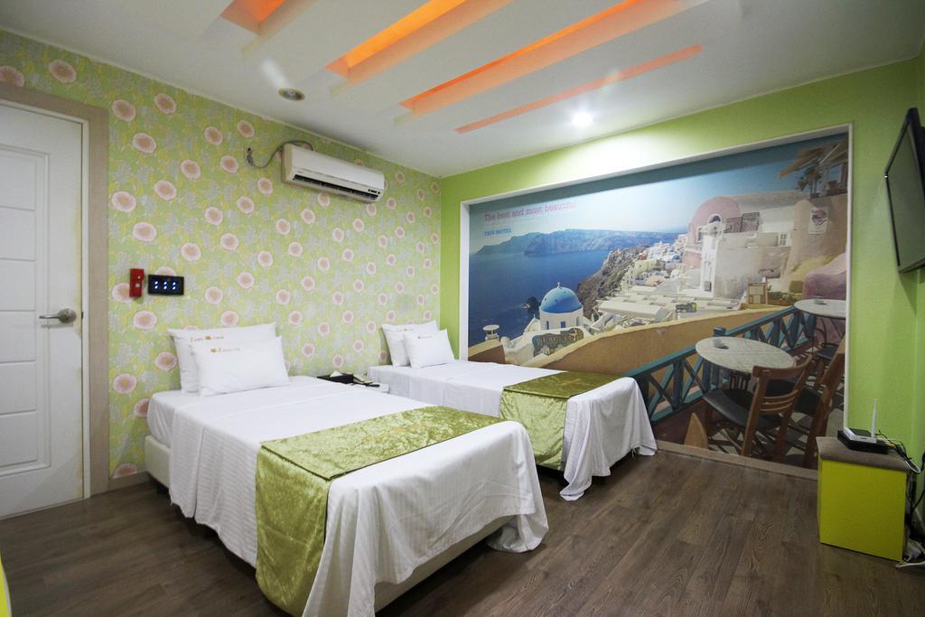 Hole In One Hotel Szacson Kültér fotó