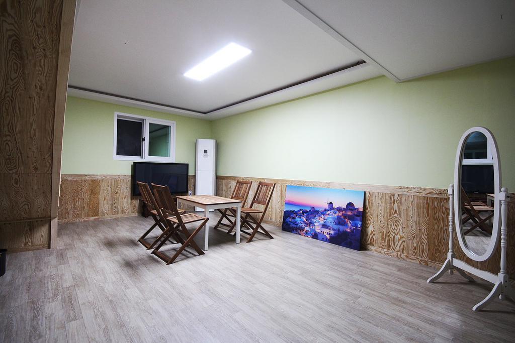 Hole In One Hotel Szacson Kültér fotó